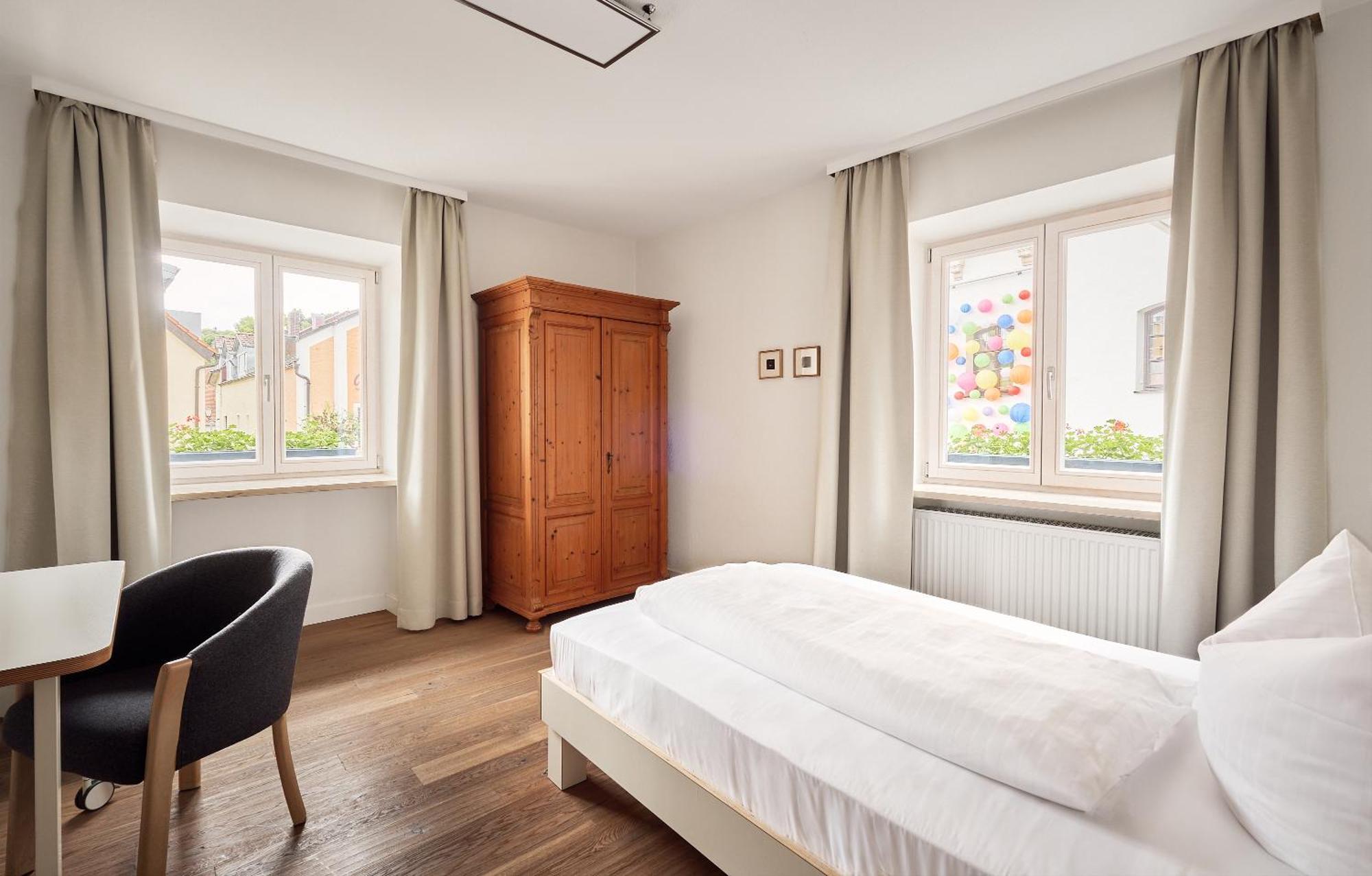 Fuchsbraeu Hotel Beilngries Bagian luar foto