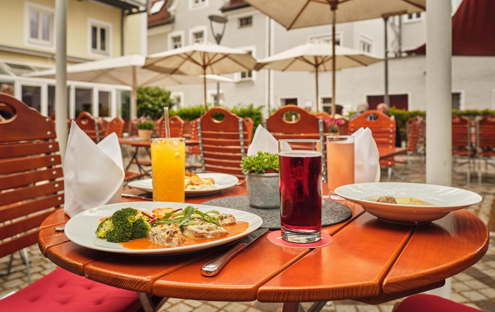 Fuchsbraeu Hotel Beilngries Bagian luar foto