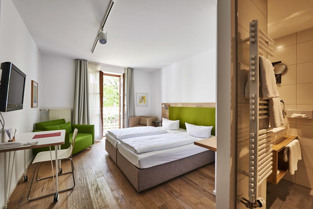 Fuchsbraeu Hotel Beilngries Bagian luar foto