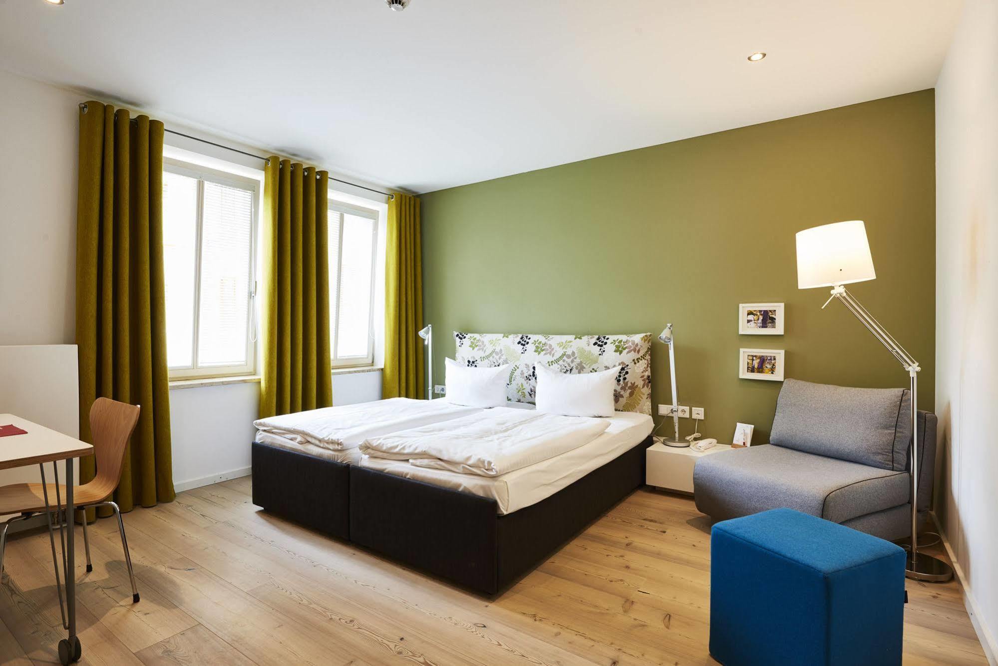 Fuchsbraeu Hotel Beilngries Bagian luar foto
